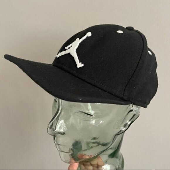 Nike Air Jordan Jumpman Black Wool Snapback Cap - Unisex - Picture 4 of 7